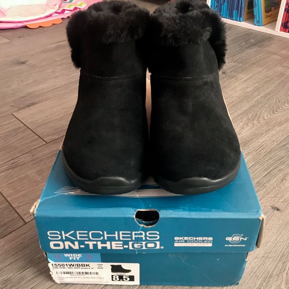 skechers scotchgard boots